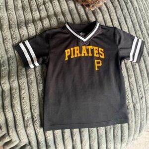 Children’s Pittsburgh Pirates Youth Size Medium Jersey